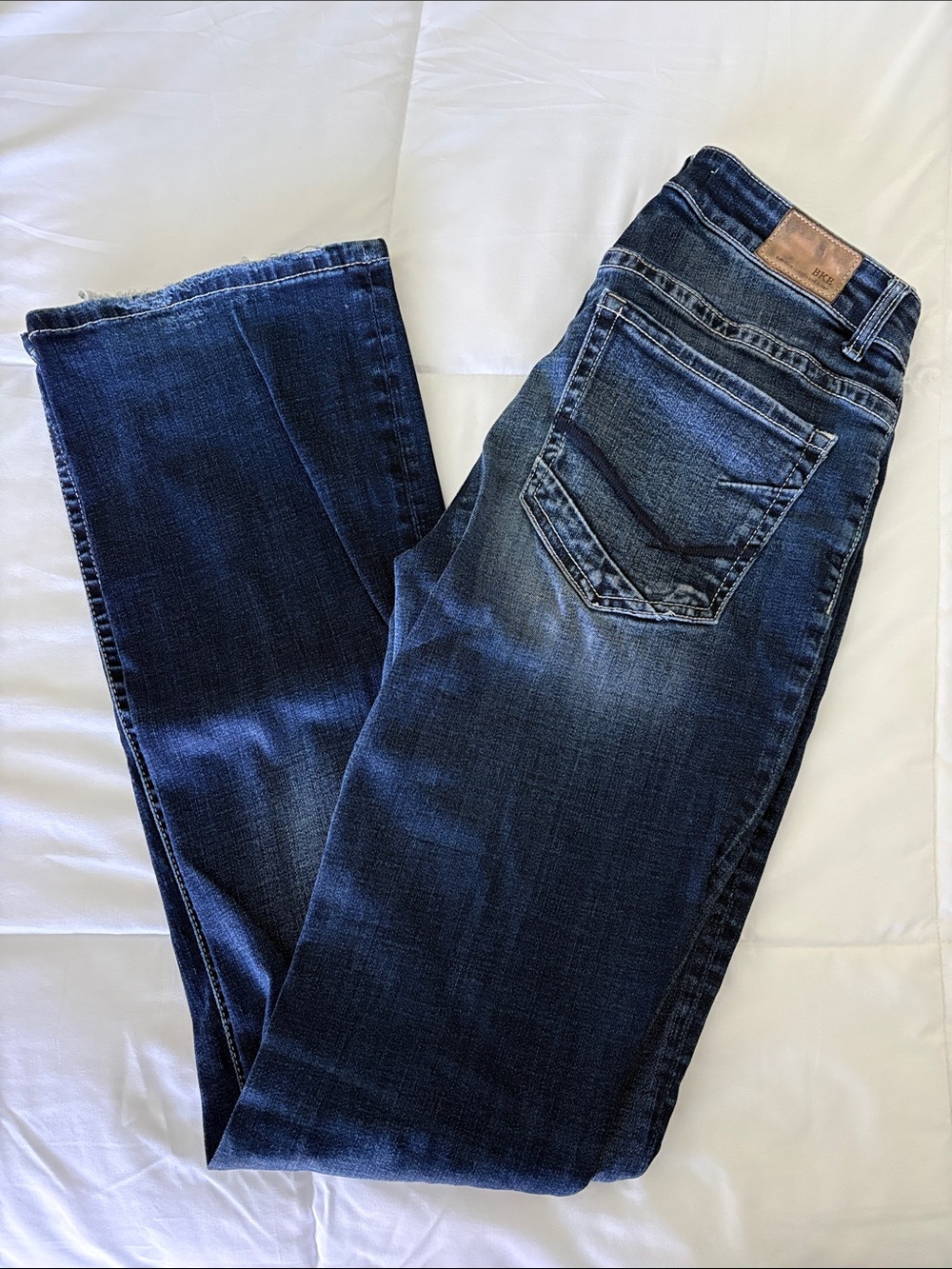 Buckle BKE Stella Mid-Rise Slim Fit Boot Cut Jeans